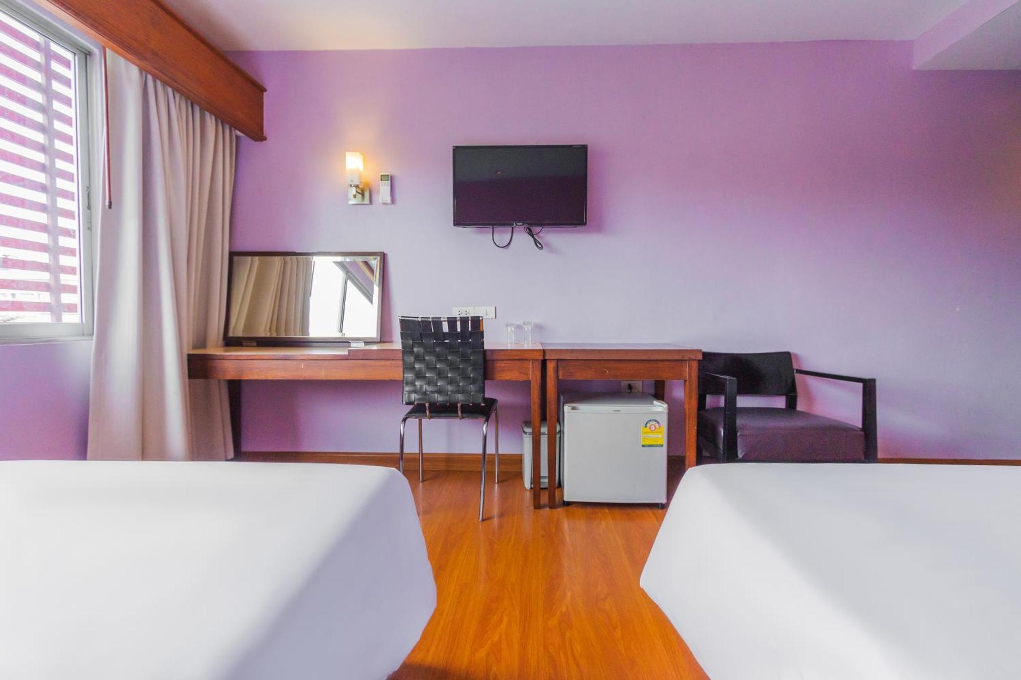 Mayflower Grande Hotel Чиангмай Экстерьер фото